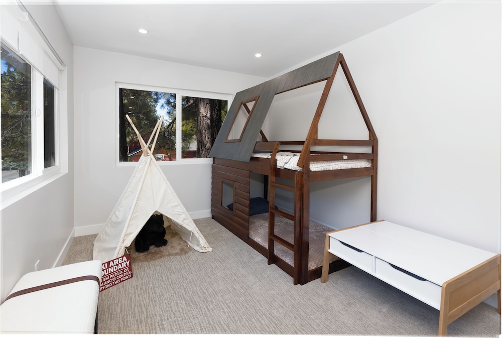 Bear Mountain Getaway — Big Bear Lake — photo 4