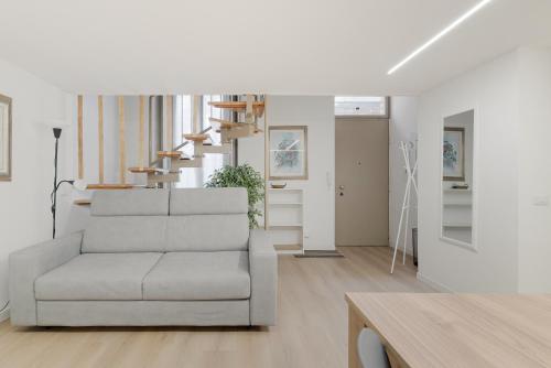 Solari California Loft con Soppalco — 4-Star Luxury Hotel in Milan, Italy