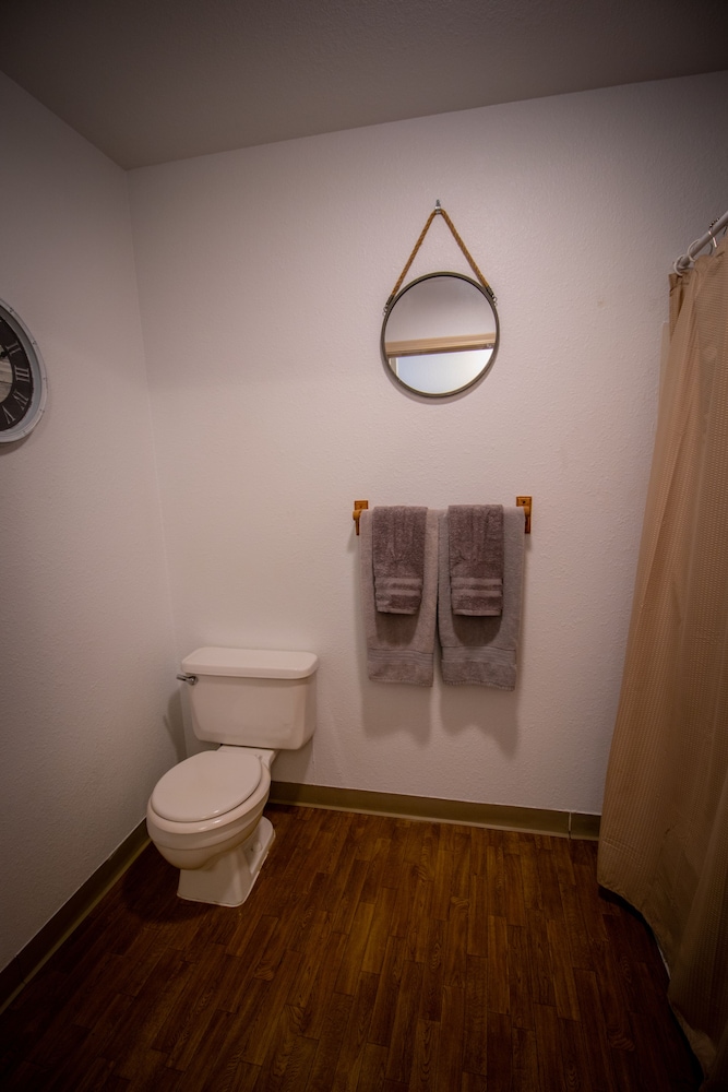 Brownsville Motel - photo 105