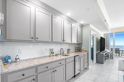 Phoenix Gulf Towers 2207 condo - photo 10