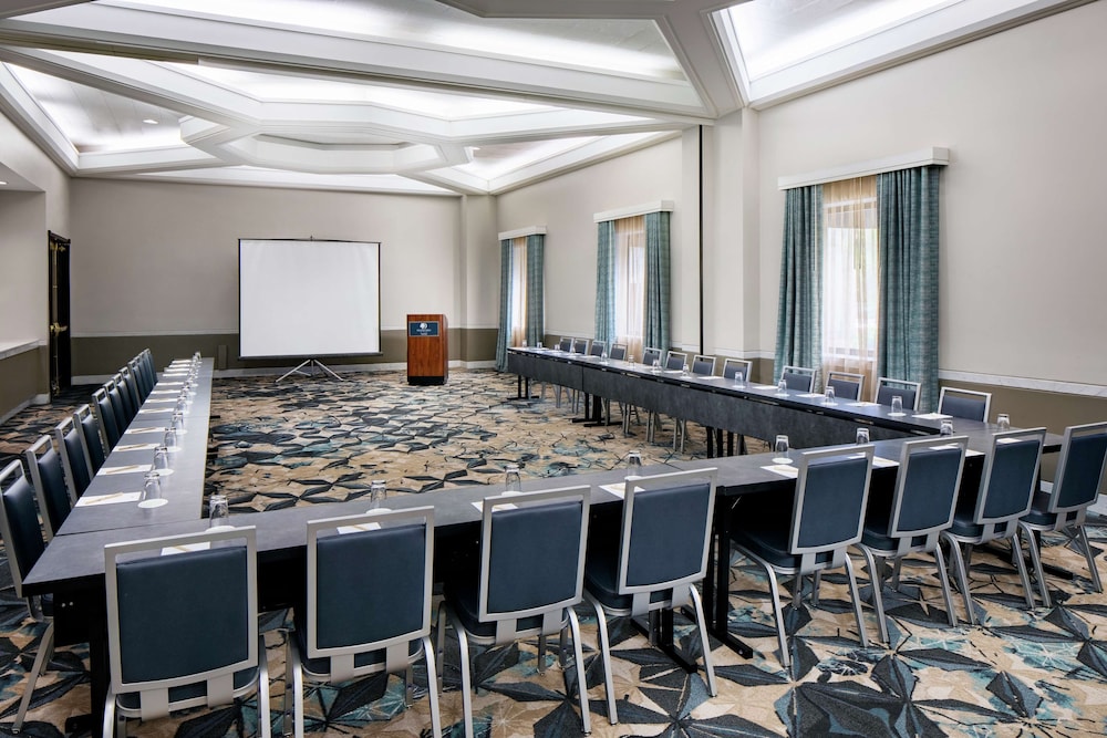 DoubleTree by Hilton Nashua - photo 40