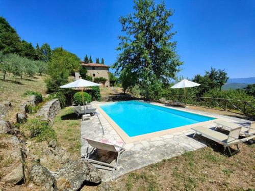 Casa Carole Lake View Villa — 4-Star Luxury Hotel in Caprese Michelangelo, Italy