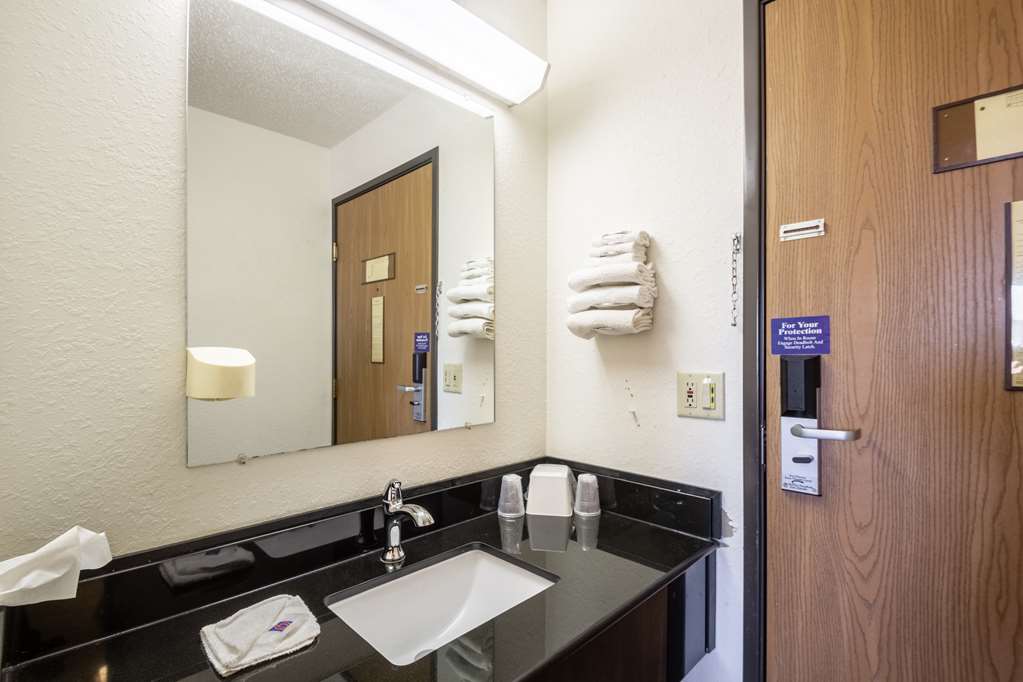 Motel 6 Saukville WI - photo 14