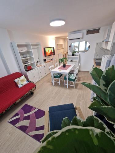 Casa dell'ape Maia — 4-Star Luxury Hotel in Termoli, Italy