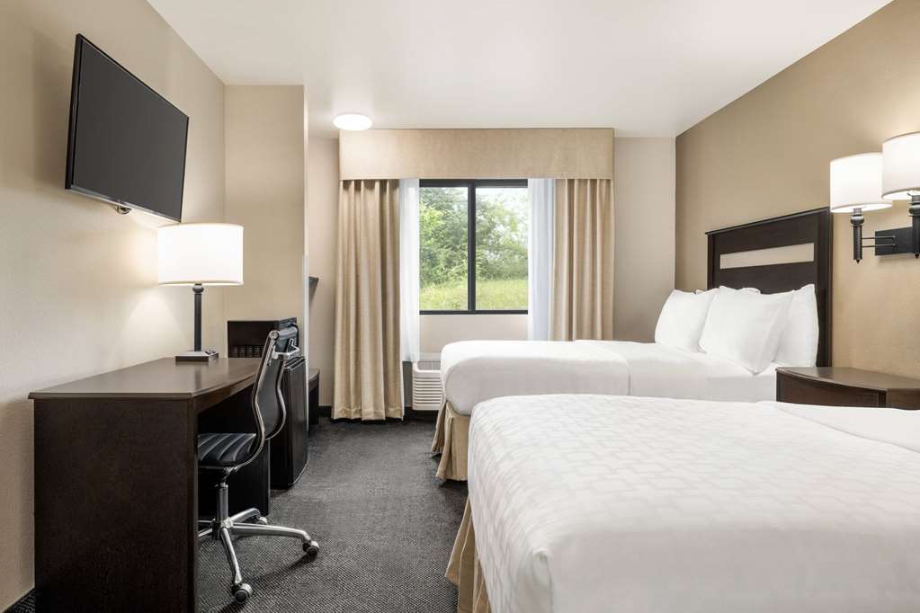 Baymont by Wyndham Hearne - photo 30