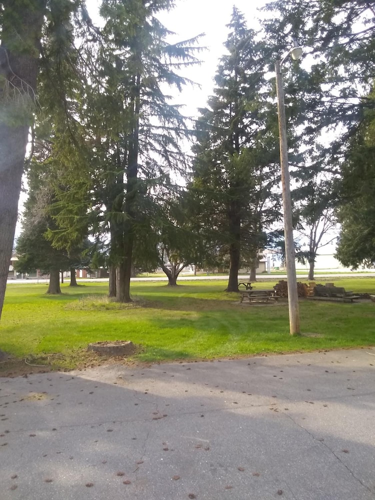 Kootenai Valley Motel - photo 78
