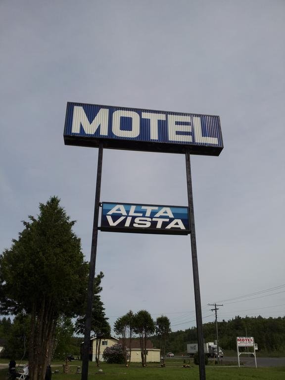 Alta Vista Motel in Greater Sudbury, Canada