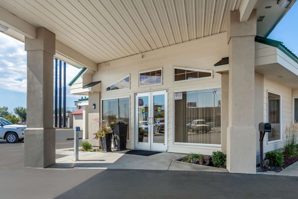 Rodeway Inn & Suites Ontario - photo 31