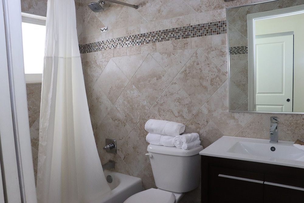 Curtis Inn & Suites - photo 29