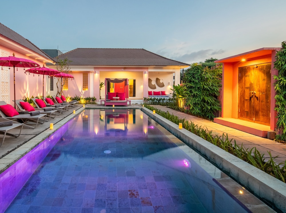 PinkPrivate Balangan for Cool Adults Only — 4-Star Luxury Hotel in Jimbaran, Indonesia