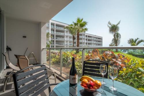 Madeira Residence Apartments T2 — 4-Star Luxury Hotel in Funchal, Portugal