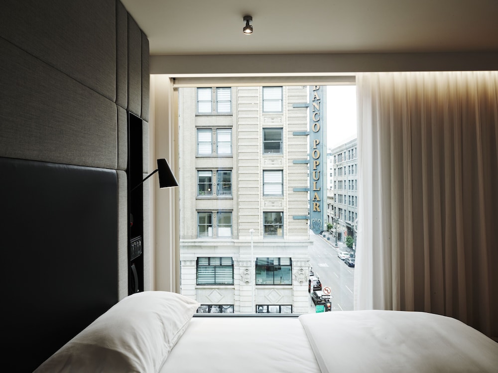 citizenM Los Angeles Downtown - photo 11