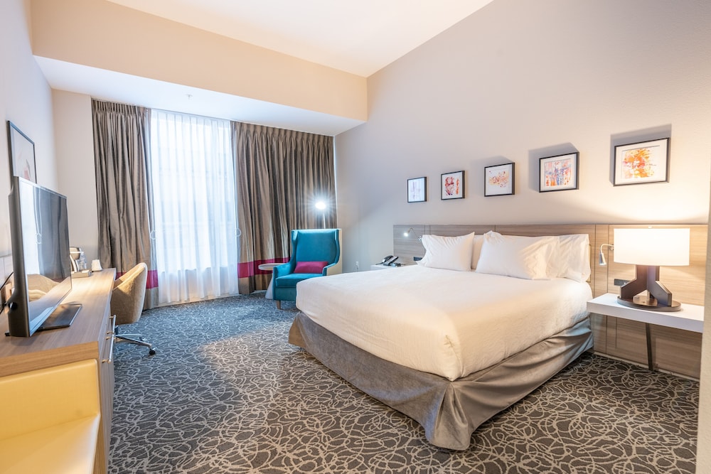 Hilton Garden Inn Wichita Downtown - photo 4