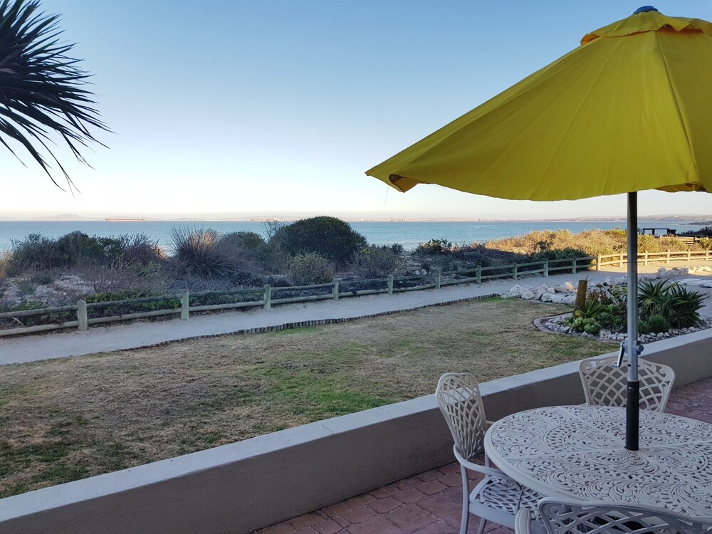 4 Agape Flat Self Catering in Saldanha, South Africa