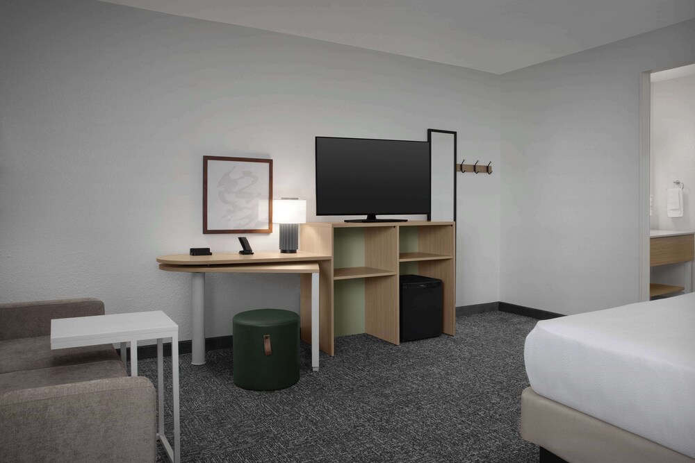 Spark by Hilton Miami Doral - photo 23
