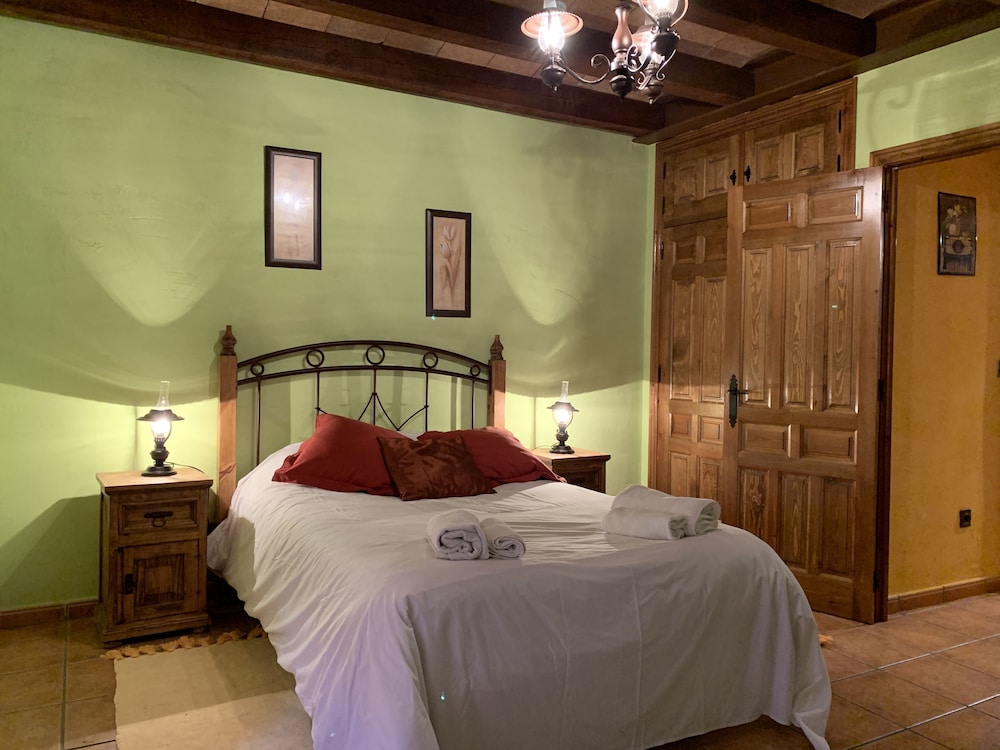 El Bulín de Braojos 3 Casas - last minute hotel in Braojos