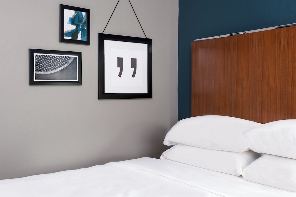 Four Points by Sheraton Huntsville Airport - photo 8