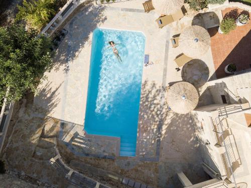 Prinus Country Retreat Apokoronas heated pool 13km from the sea in Georgioupolis, Greece