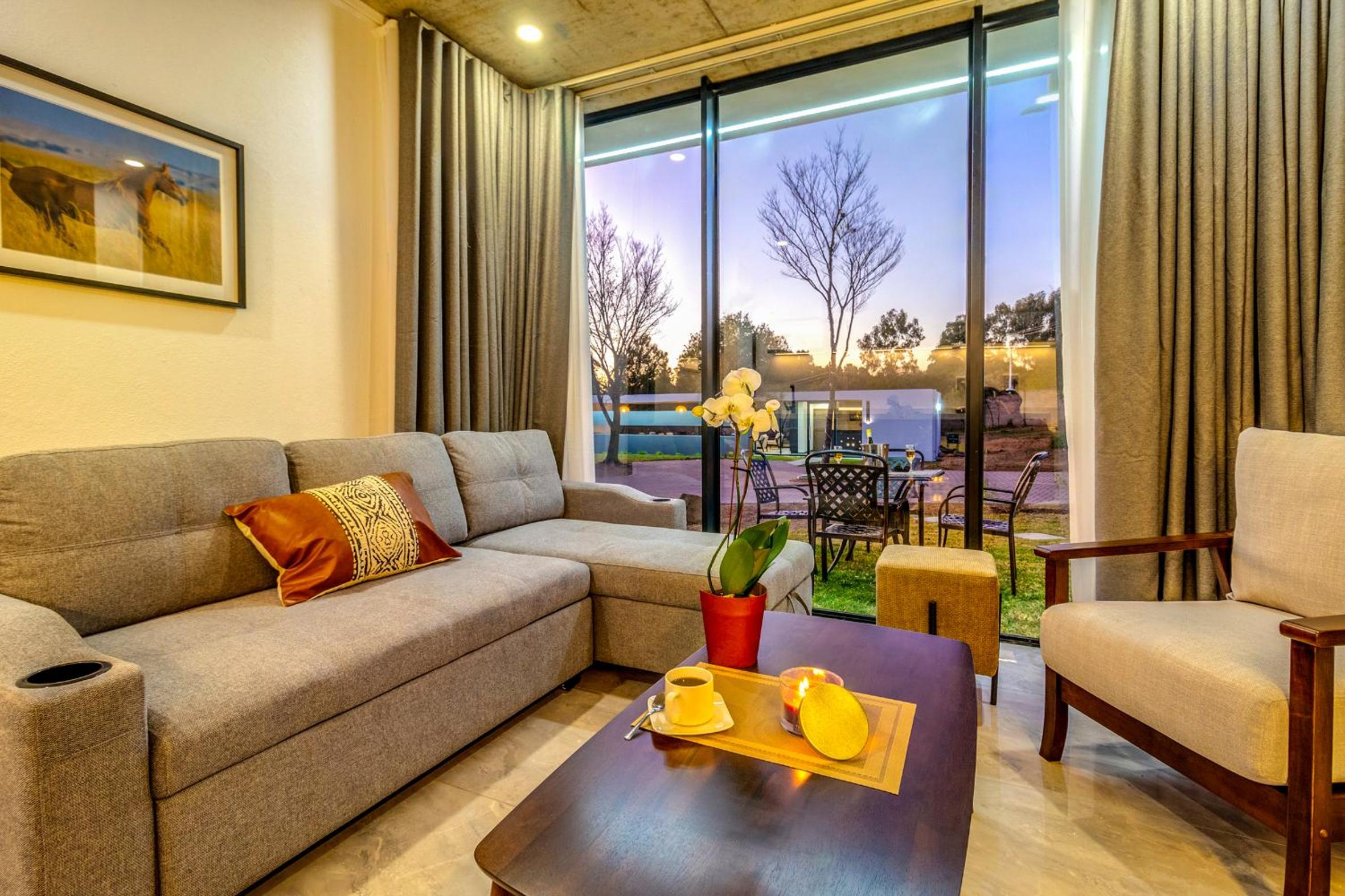 Kravit Premier Suites — 4-Star Luxury Hotel in Midrand, South Africa