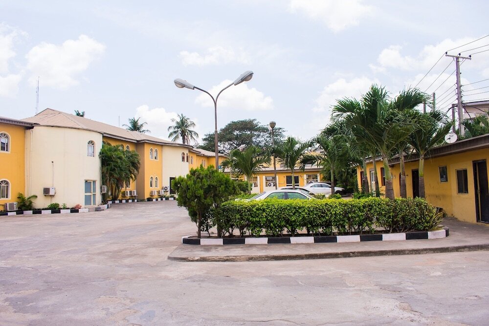 Solace Hotel - carbon neutral hotel in Ikeja