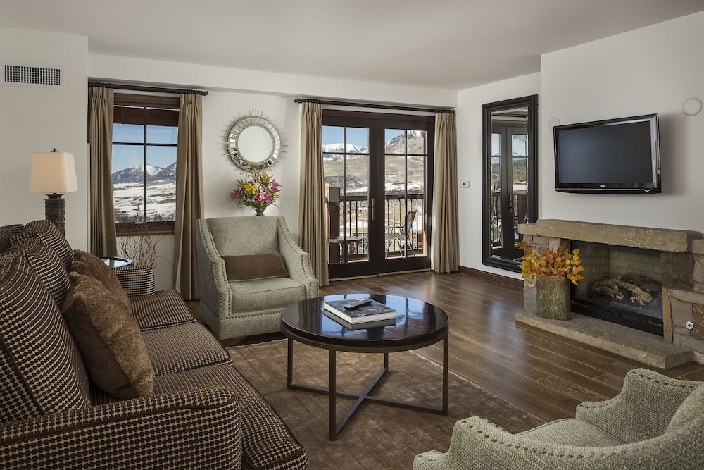 Madeline Hotel & Residences Auberge Collection - photo 33