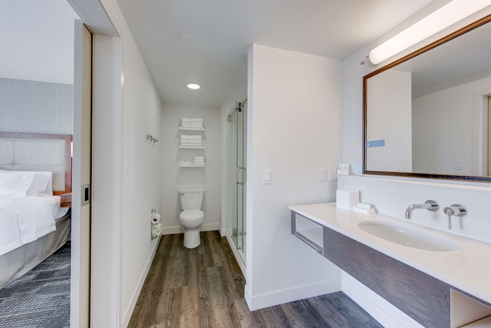 Hampton Inn & Suites North Houston Spring - photo 18