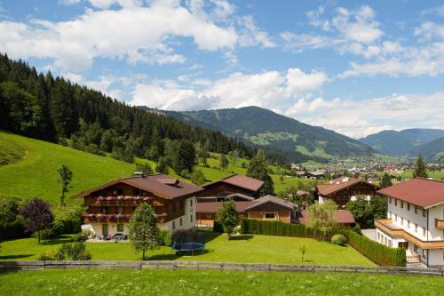 Appartements Oberhof — 4-Star Luxury Hotel in Flachau, Austria