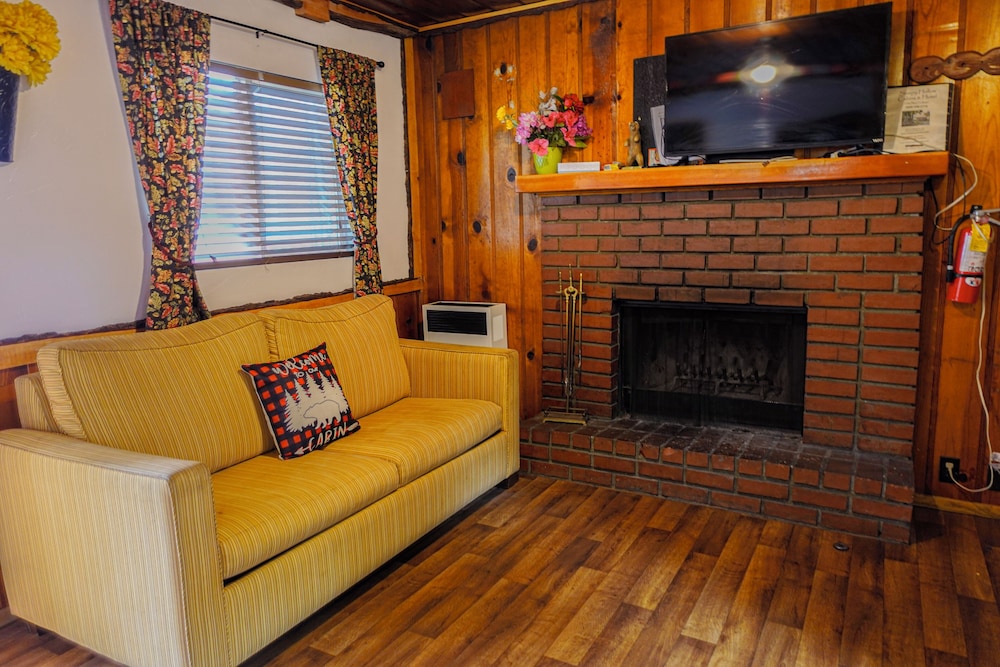 Sleepy Hollow Cabins and Hotel - photo 74