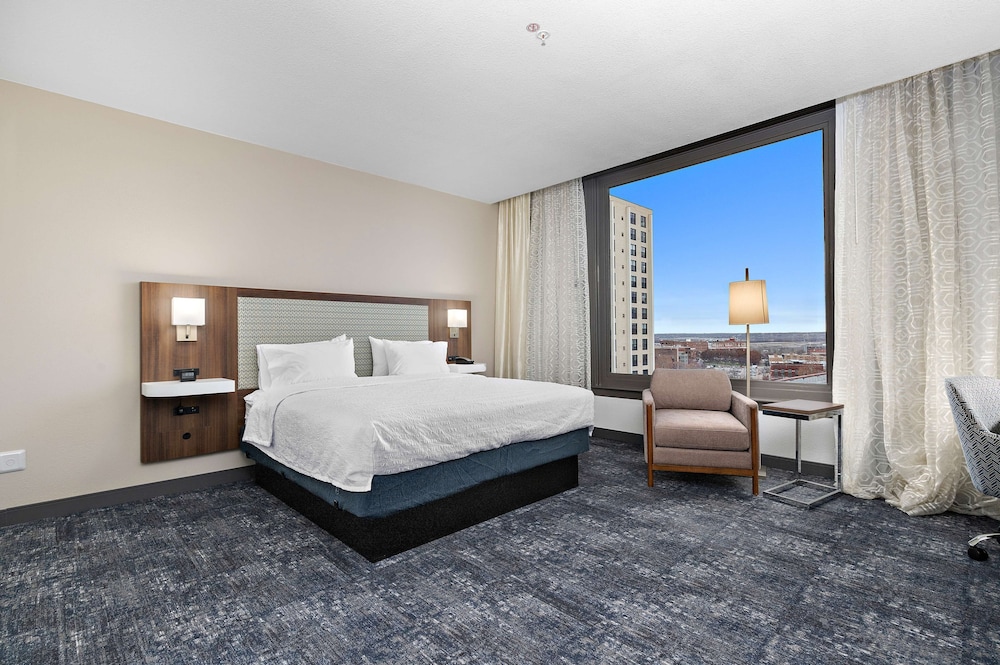 Hampton Inn Kansas City Downtown Financial District - photo 16