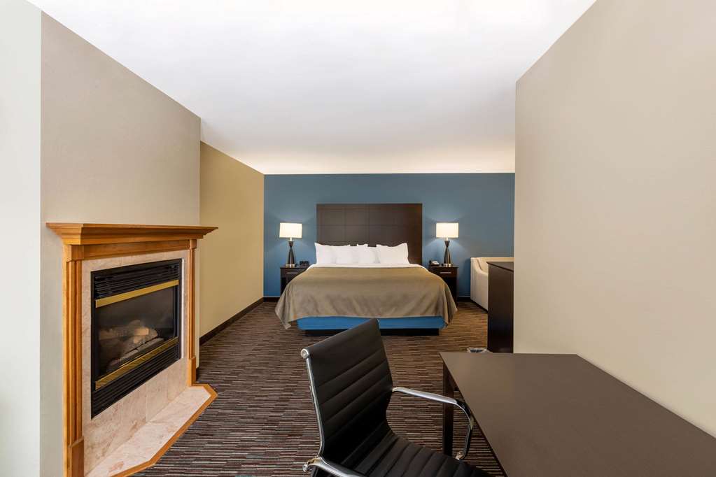 AmericInn by Wyndham Jefferson - photo 22