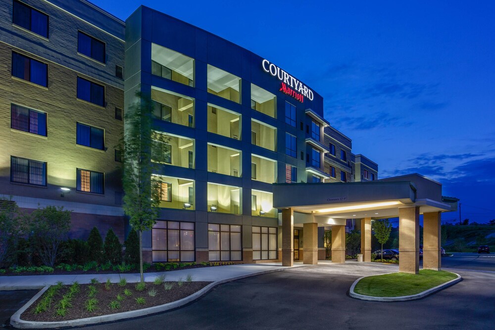 Courtyard by Marriott Pittsburgh North Cranberry Woods — hotel in Cranberry Township