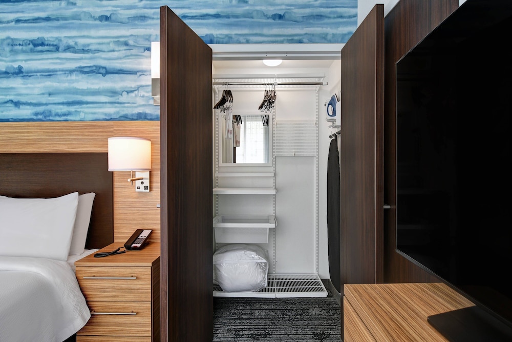 TownePlace Suites by Marriott Cincinnati Downtown - photo 13