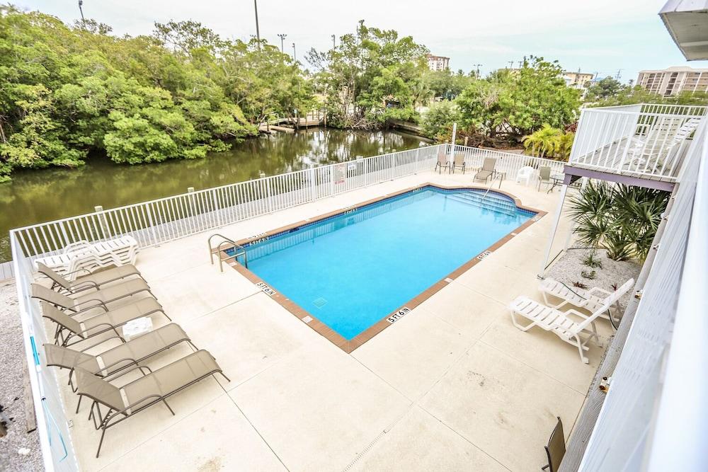 106 Tropical Shores #3 in Fort Myers Beach, United States