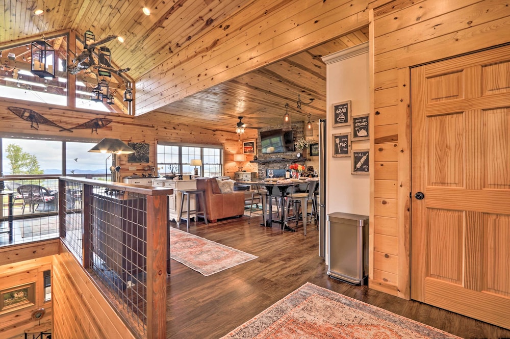 Woodsy Retreat with Fire Pit And Resort Amenities - photo 14