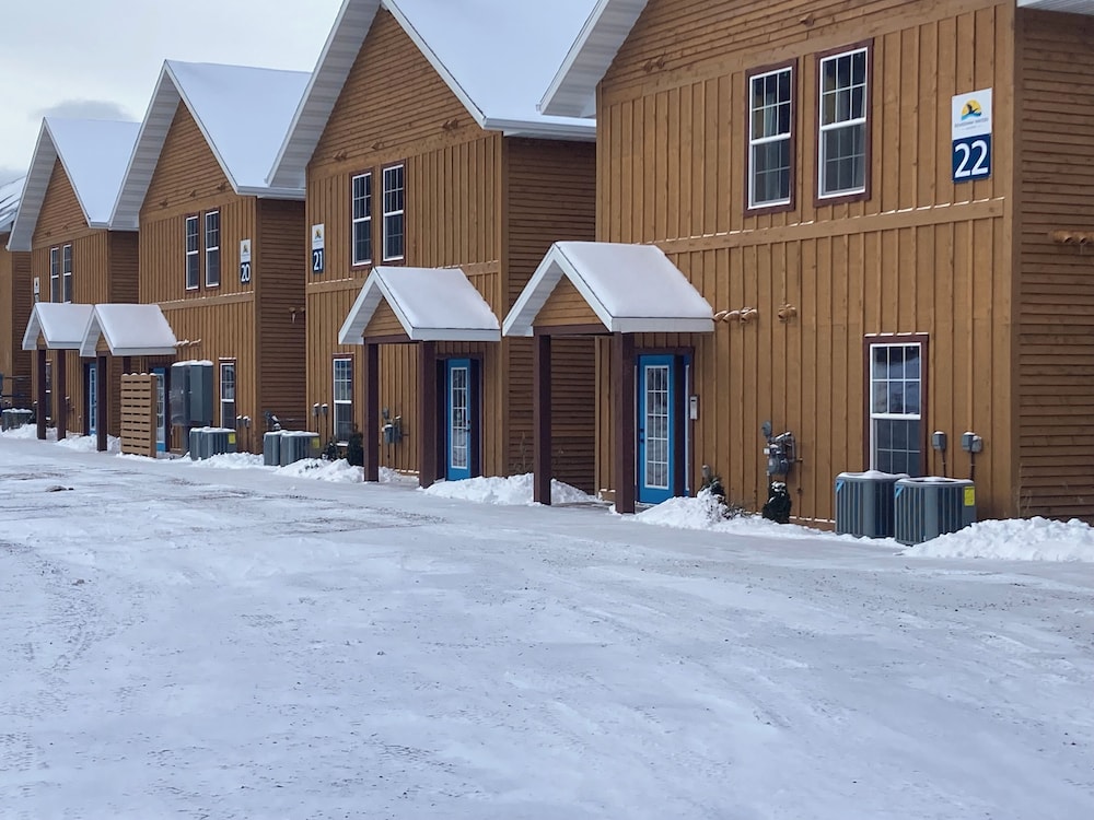 Keweenaw Waters Resort - photo 49