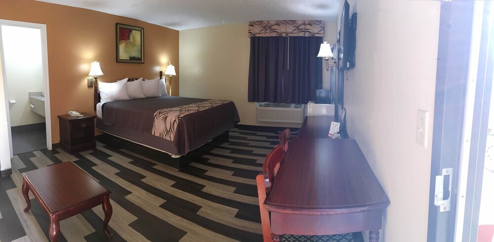 Regency 7 Motel - photo 3