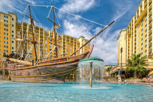 Cozy 2BR Condo Resort Spa with Pirate Pool — 4-Star Luxury Hotel in Kissimmee, United States