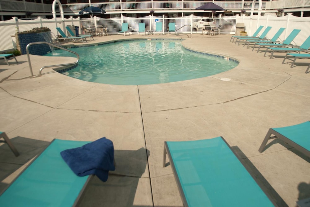 Sands by the Sea Motel - photo 46