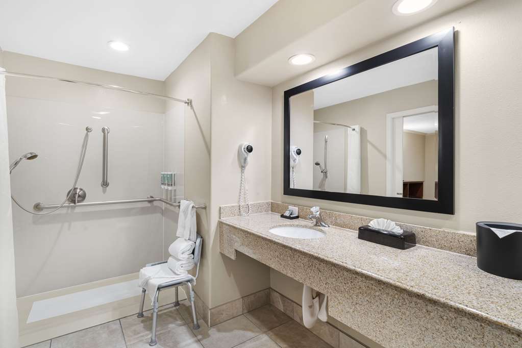 Best Western Oxnard Inn - photo 42