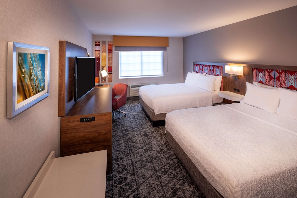 Hampton Inn Pullman - photo 8