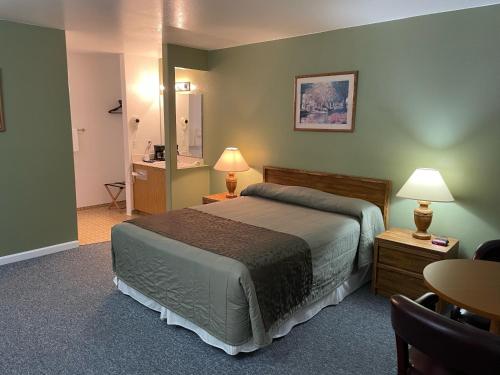 Murphey's Motel LLC - photo 24