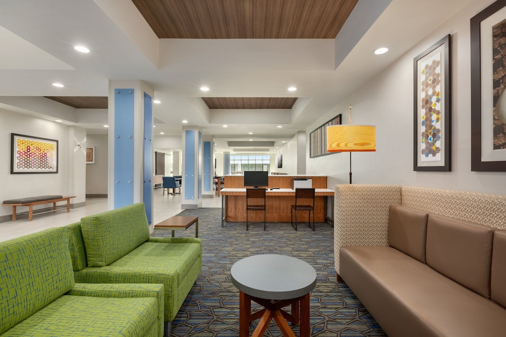 Holiday Inn Express Hotel & Suites Merced by IHG - photo 52