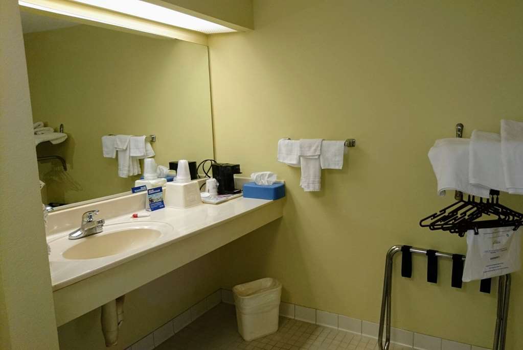 Travelodge by Wyndham Knoxville East - photo 2