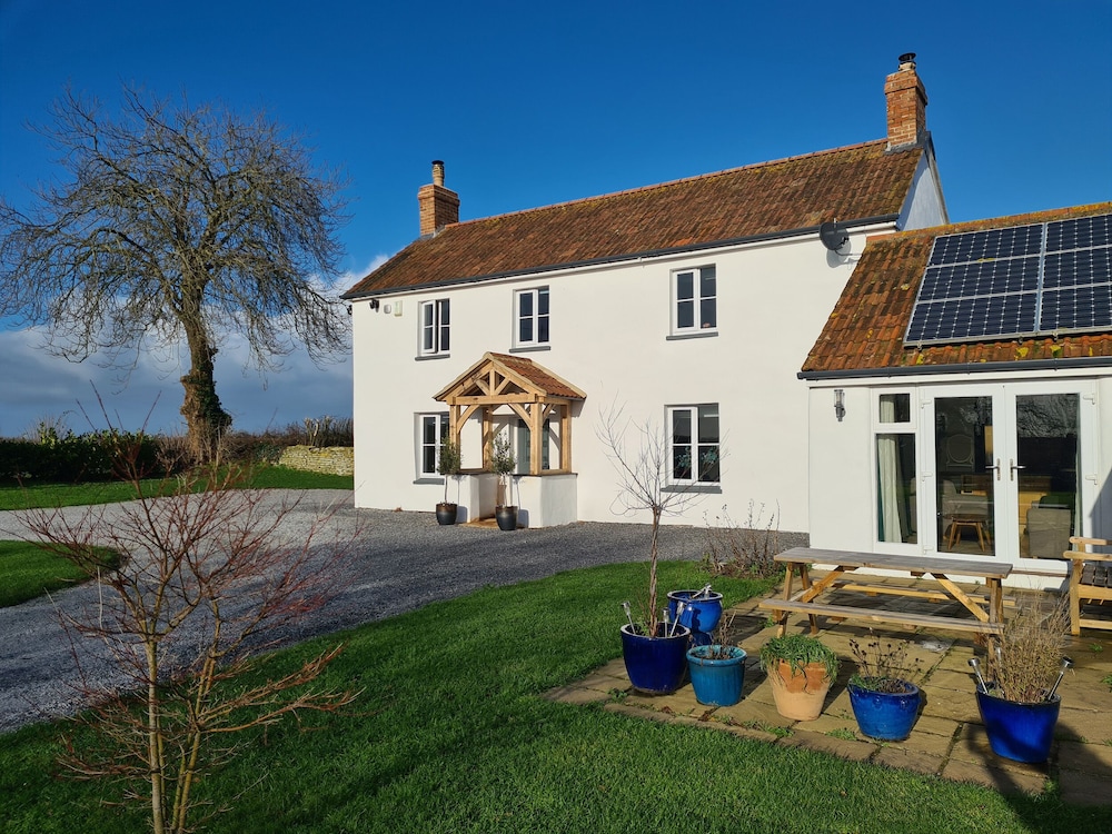 Somerset House — 4-Star Luxury Hotel in Bridgwater, United Kingdom