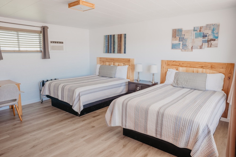Lamplighter Lodge - featured photo