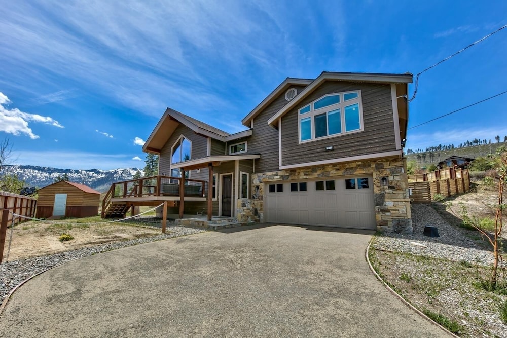 Mountain View Retreat 1008C — 4-Star Luxury Hotel in South Lake Tahoe, United States
