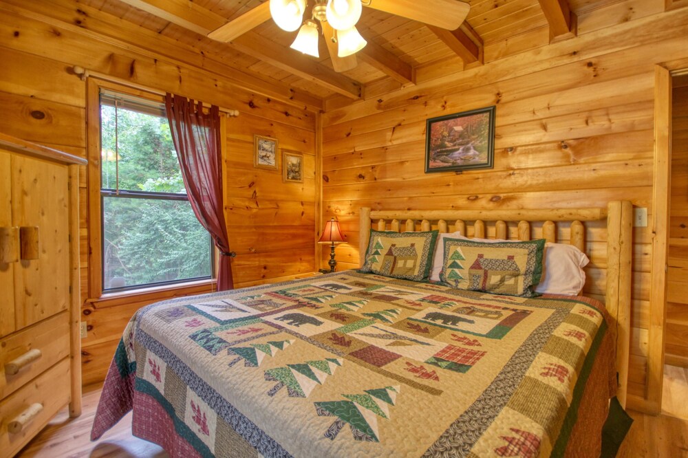Wow What A Cabin #255 — 4-Star Luxury Hotel in Sevierville, United States
