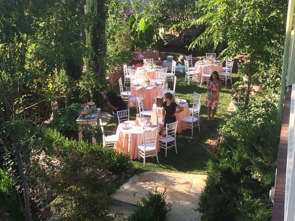 Barretta Gardens Inn - photo 47