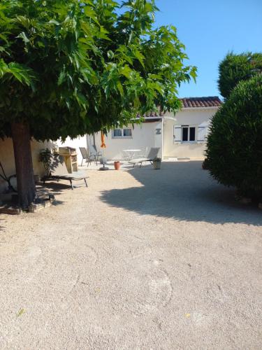 Bienvenue En Provence — Monteux