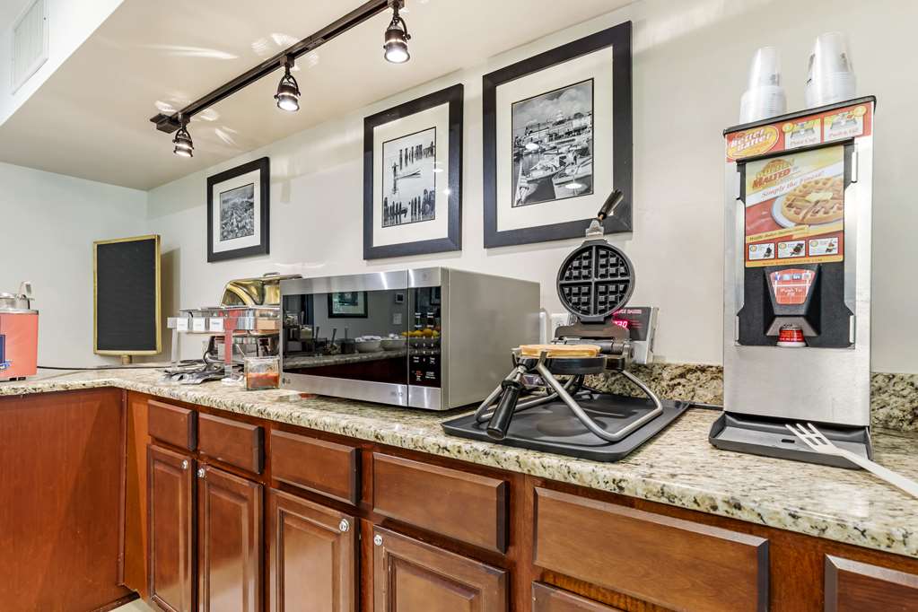 Country Inn & Suites by Radisson Annapolis MD - photo 32